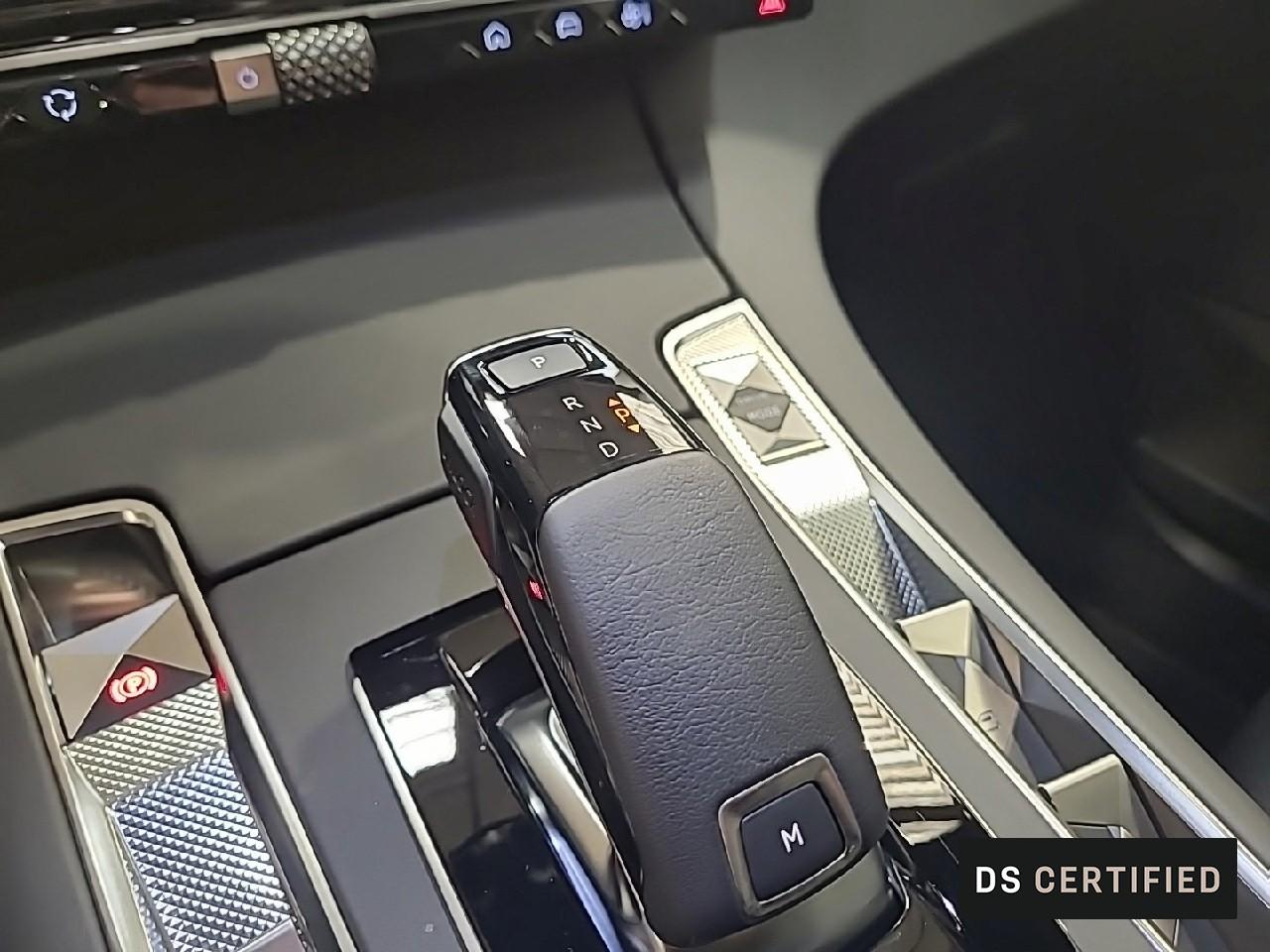 Ds Ds 7 crossback bluehdi 130 eat8 etoile — photo 17