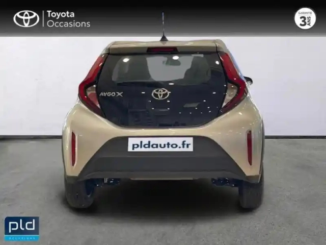 Toyota Aygo X 1.0 vvt-i 72ch dynamic — photo 8