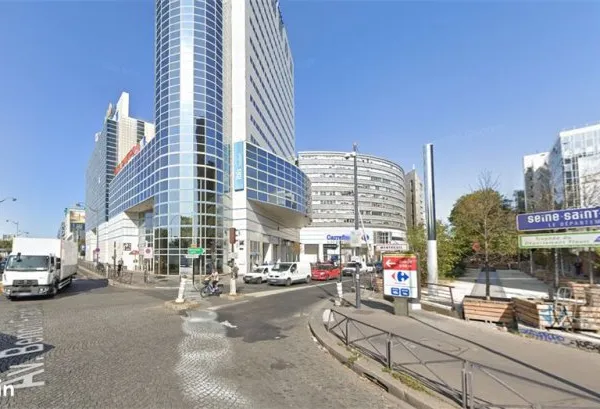 Boutique 75 m² MONTREUIL