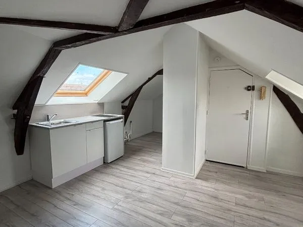 Studio 1 pièce 12 m²