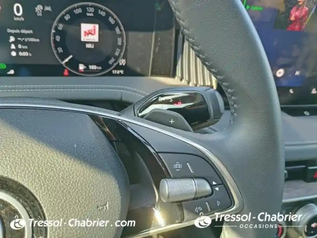 Skoda Superb combi 1.5 tsi mhev 150 ch act dsg7 laurin &amp; klement — photo 18