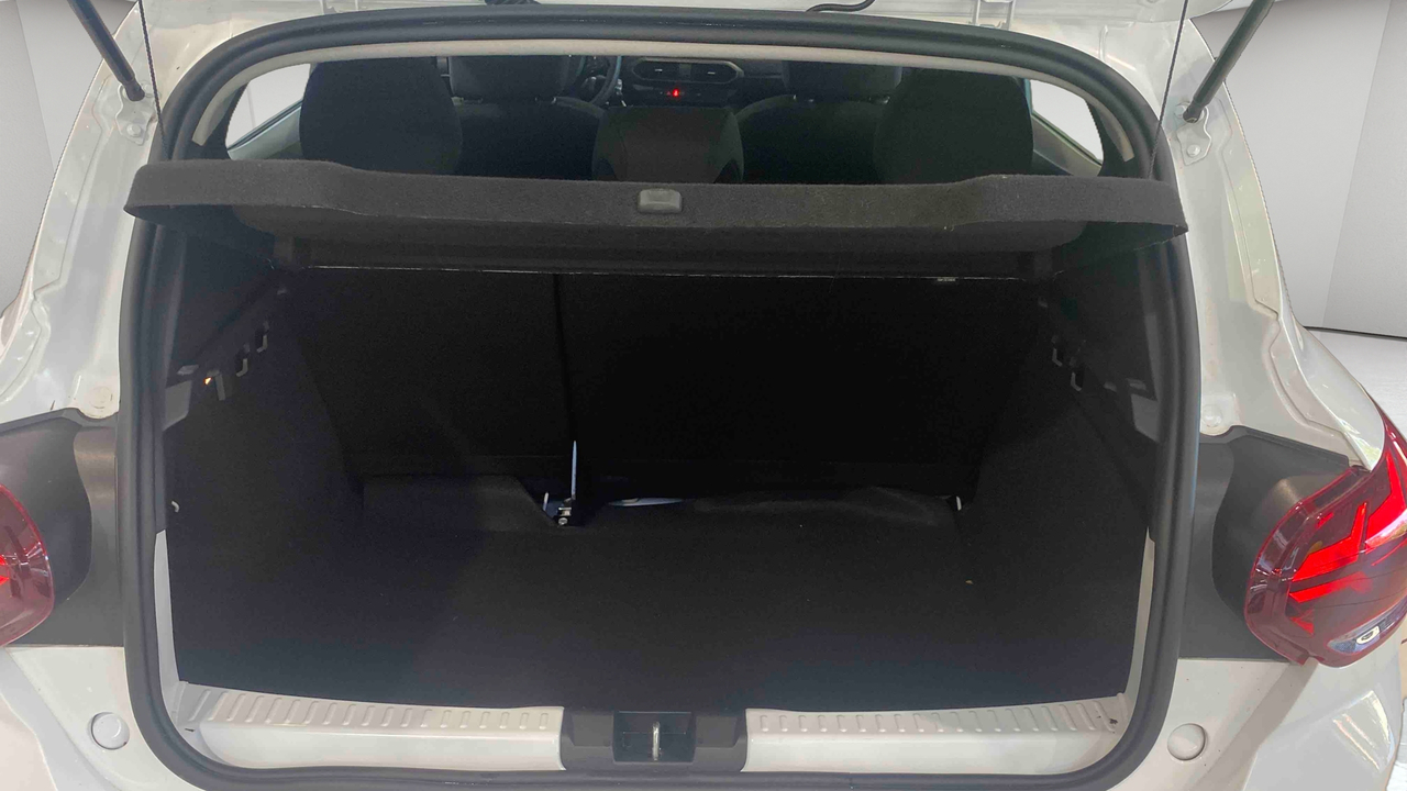Dacia Sandero SCe 65 GSR2 — photo 13