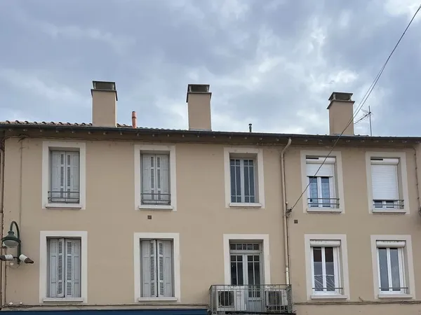 Immeuble commercial et résidentiel