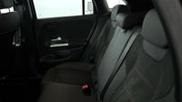 Mercedes Gla 200 d 150ch AMG Line 8G-DCT — photo 13