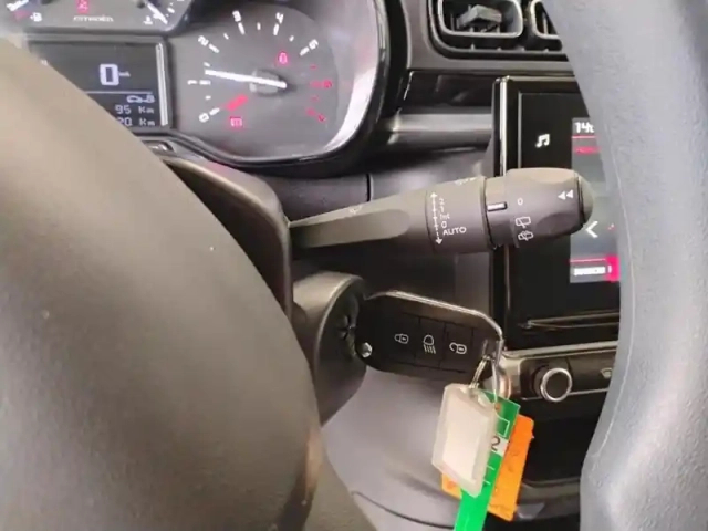 Citroën C3 puretech 83 s&amp;s bvm5 shine — photo 18