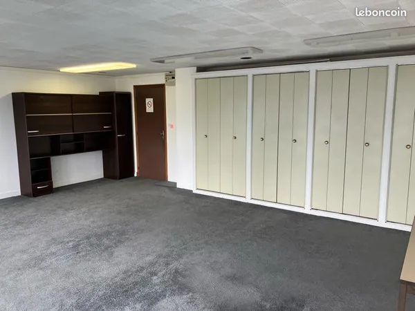 À vendre bureau 36m2 au centre directionnel