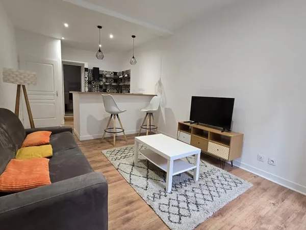 Studio 1 pièce 28 m²