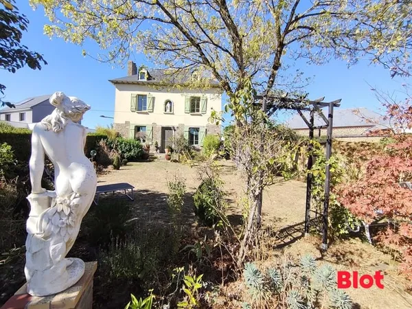 VENTE BLOT IMMOBILIER - MAISON DE 144 M² AU SOL - 4 CHAMBRES - TERRAIN DE 484M²