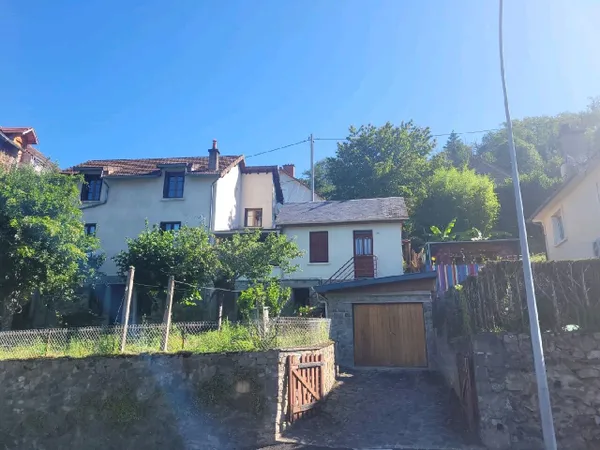 Ensemble immobilier 4 pièces 80 m²