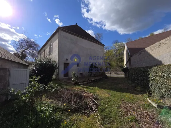 Magnifique propriété du XIX ème siècle sur la commune de MON