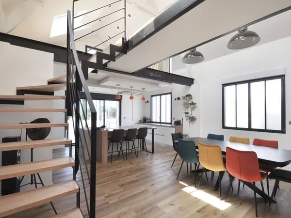 Maison 7 pièces 200 m²