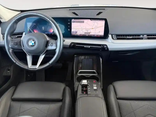 Bmw X1 sdrive18d 150ch — photo 10