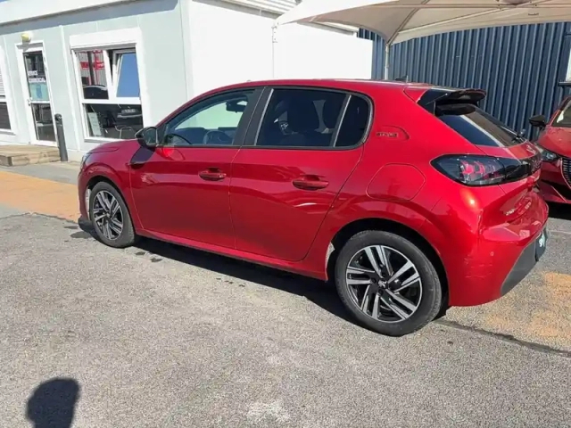 Peugeot 208 puretech 100 s&amp;s bvm6 — photo 14