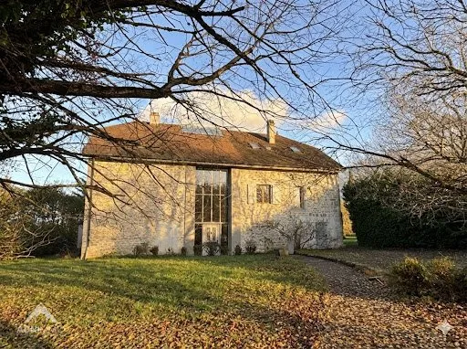 Maison 10 pièces 455 m²