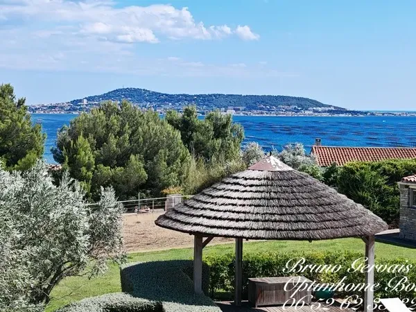 Maison 7 pièces 300 m²