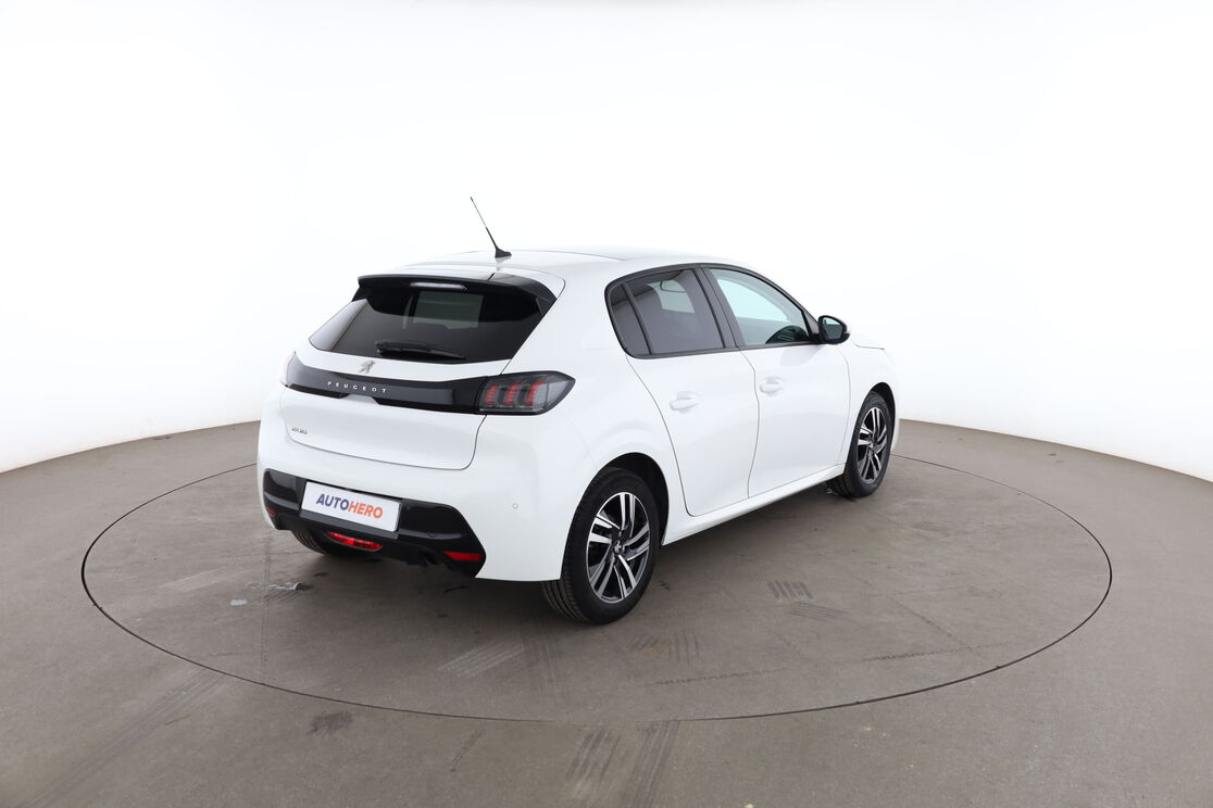 Peugeot 208 1.5 Blue-HDi Allure — photo 5