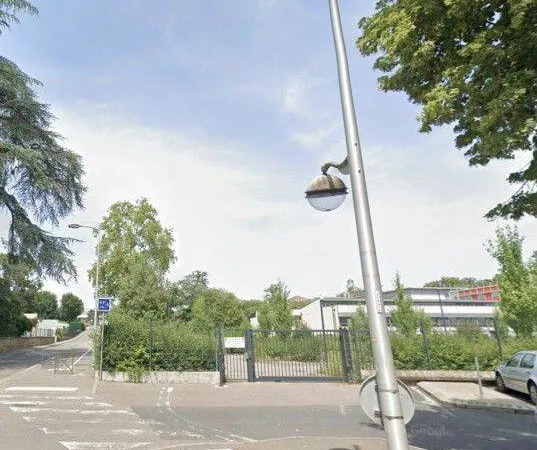 Local commercial 100 m²