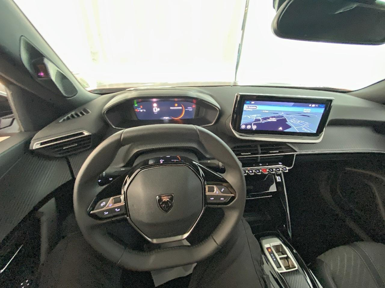 Peugeot 2008 hybrid 145 ch e-dcs6 allure — photo 12
