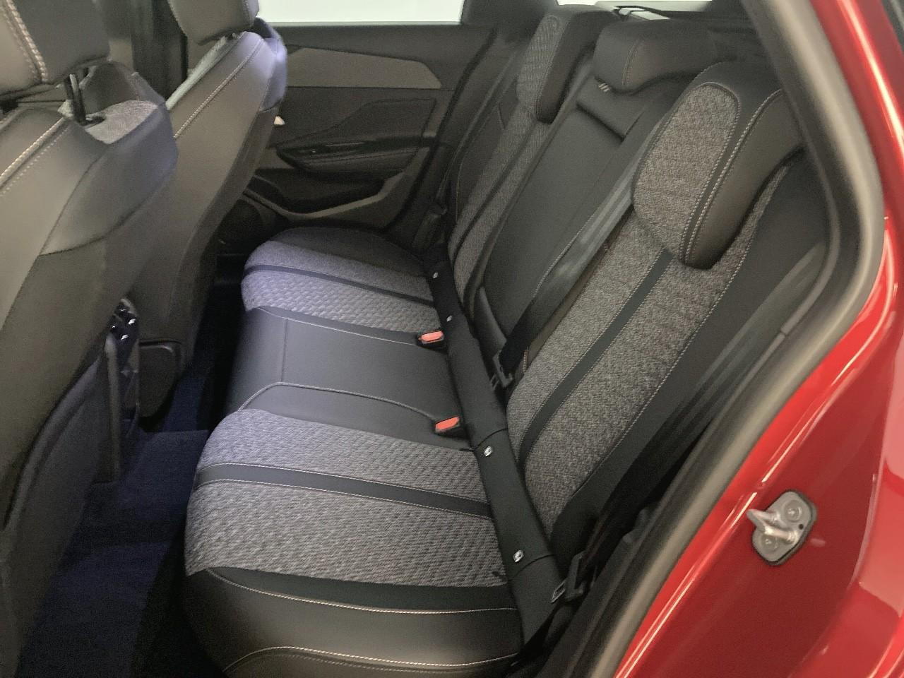Peugeot 308 sw bluehdi 130ch s&s eat8 allure — photo 10