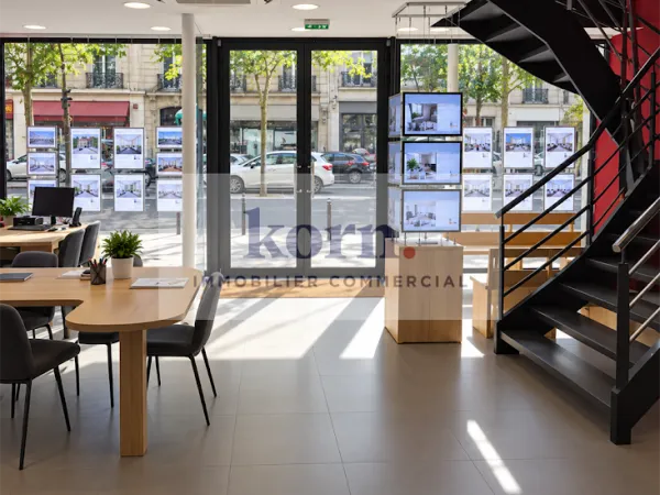 Local 153 m²