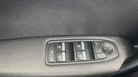 Renault Captur 1.6 E-Tech hybride 145ch Evolution — photo 28