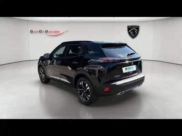Peugeot 2008 1.2 puretech 130ch s&amp;s roadtrip eat8 — photo 3