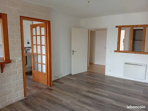 F2 à vendre. Quartier St Clément