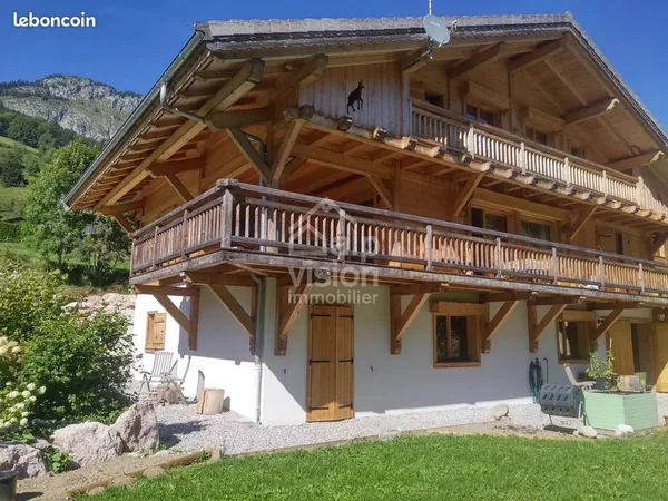 Chalet 8 pièces 228 m²