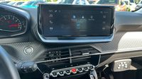 Peugeot 208 1.2 PureTech 100ch S&S Active — photo 19