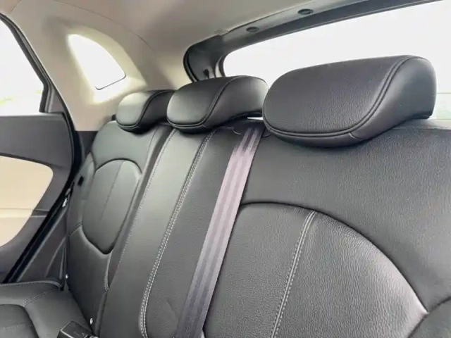 Renault Captur tce 150 fap edc — photo 24