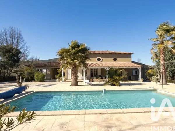 Maison 6 pièces 198 m²