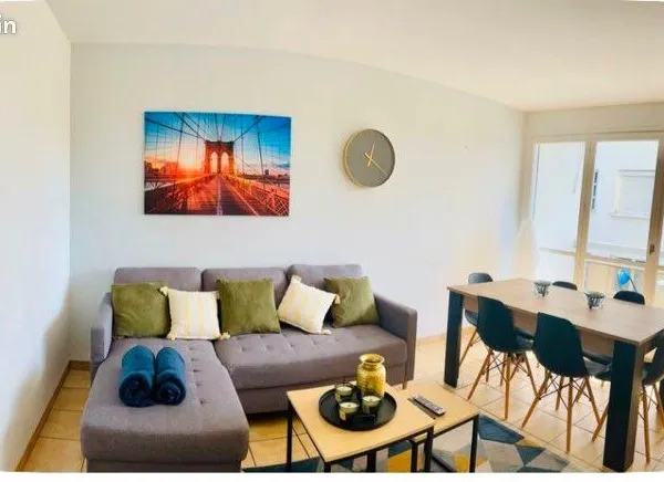 À vendre Merignac, centre, appartement de 70 m2 avec balcon et Parking