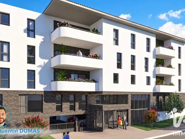 Local commercial 1 pièce 134 m²