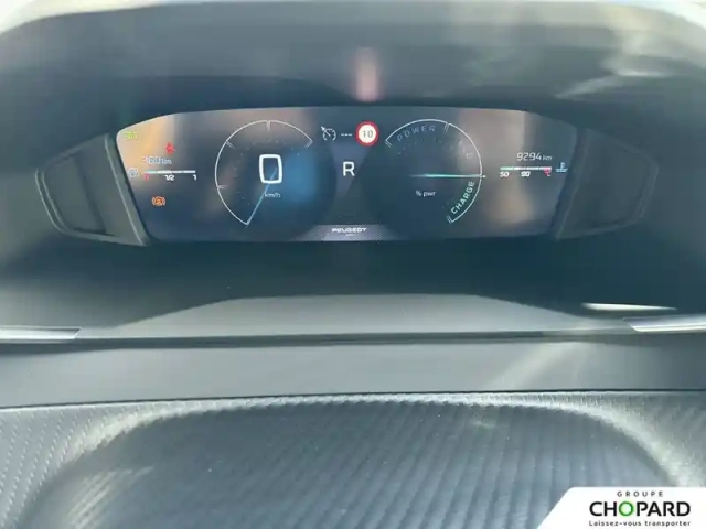 Peugeot 2008 hybrid 145 e-dcs6 — photo 17