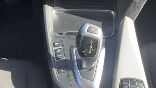 BMW Serie 4 Gran Coupe 418d 150 Steptronic8 - Business Design – 2018 – 153299 km – Diesel – Boîte Automatique — photo 19