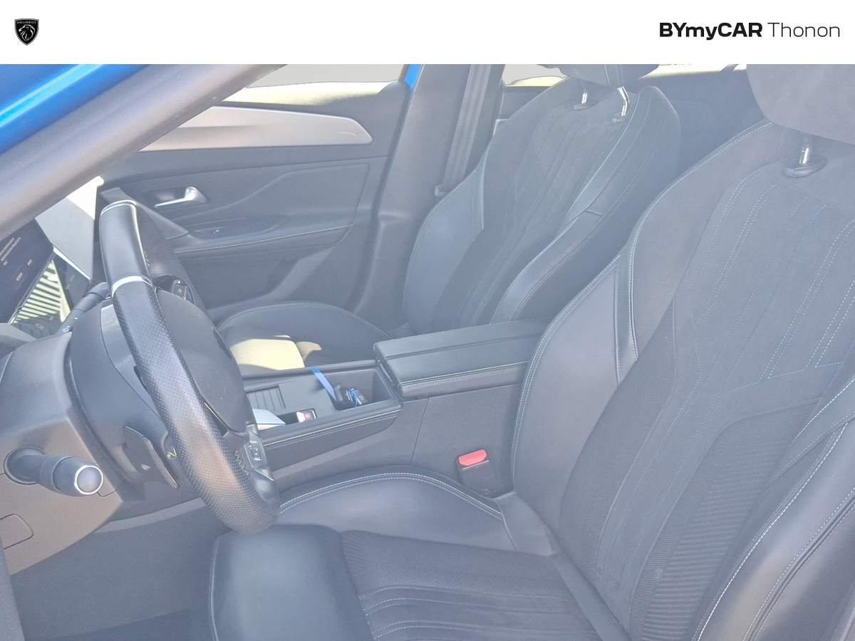 Peugeot 308 PureTech 130ch S&amp;S EAT8 — photo 11