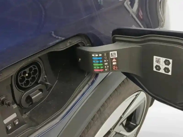 Renault Scenic e-tech electric 220ch 87kwh techno grande autonomie -25 — photo 10