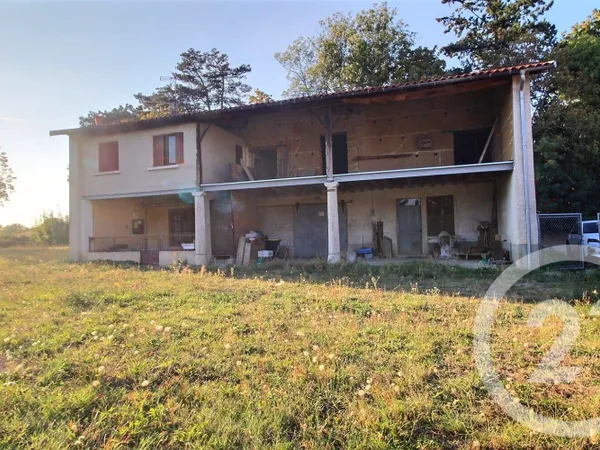 Maison 5 pièces 341 m²