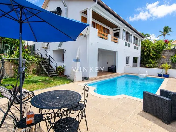 Propriété 7 pièces 250 m²