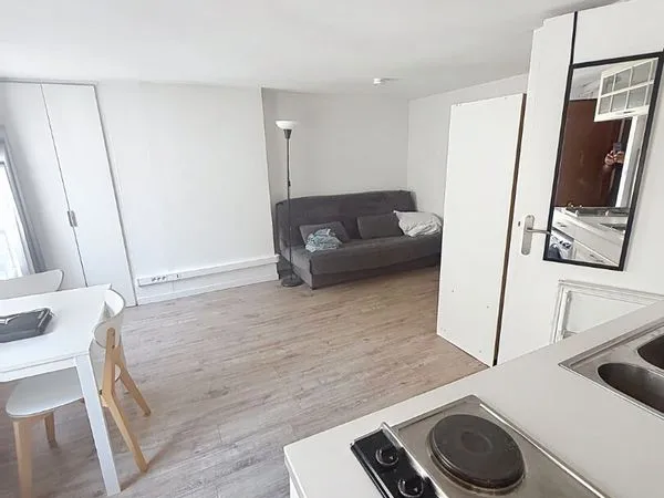 Studio 1 pièce 19 m²