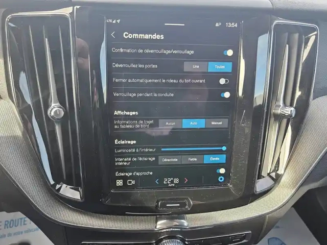 Volvo Xc60 t6 awd hybride rechargeable 253 ch+145 ch geartronic 8 — photo 23