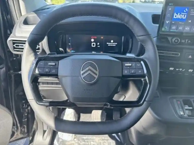 Citroën Berlingo taille m - 1.5 bluehdi 130ch s&amp;s plus eat8 5 places n-1 — photo 13