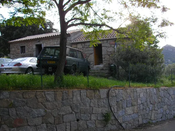 Maison - 2 pièces