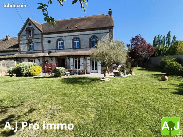 Maison 9 pièces 185 m²