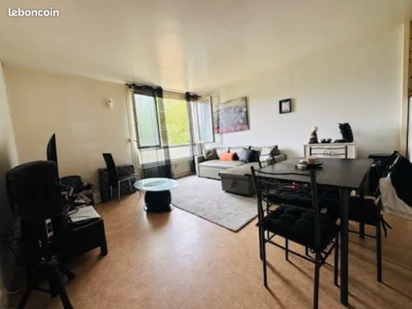 Studio vendu loué avec cave - Rentabilité brute 10 % - Beauvais