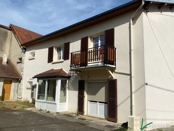 Appartement 95 m² Avrigney