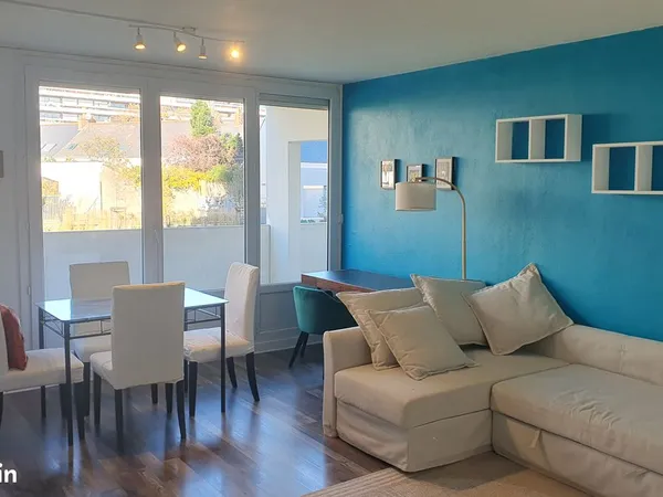 Grand T2 meublé lumineux de 66 m² avec balcon de 13,5 m² - Angers