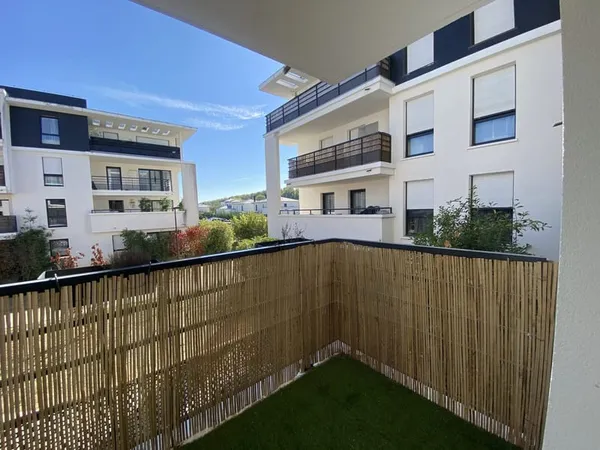 Appartement F2 Parking et balcon