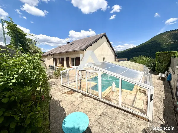 Maison 8 pièces 169 m²