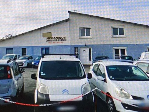Local commercial 75.00m2 - ARTISANAL - 700 euros